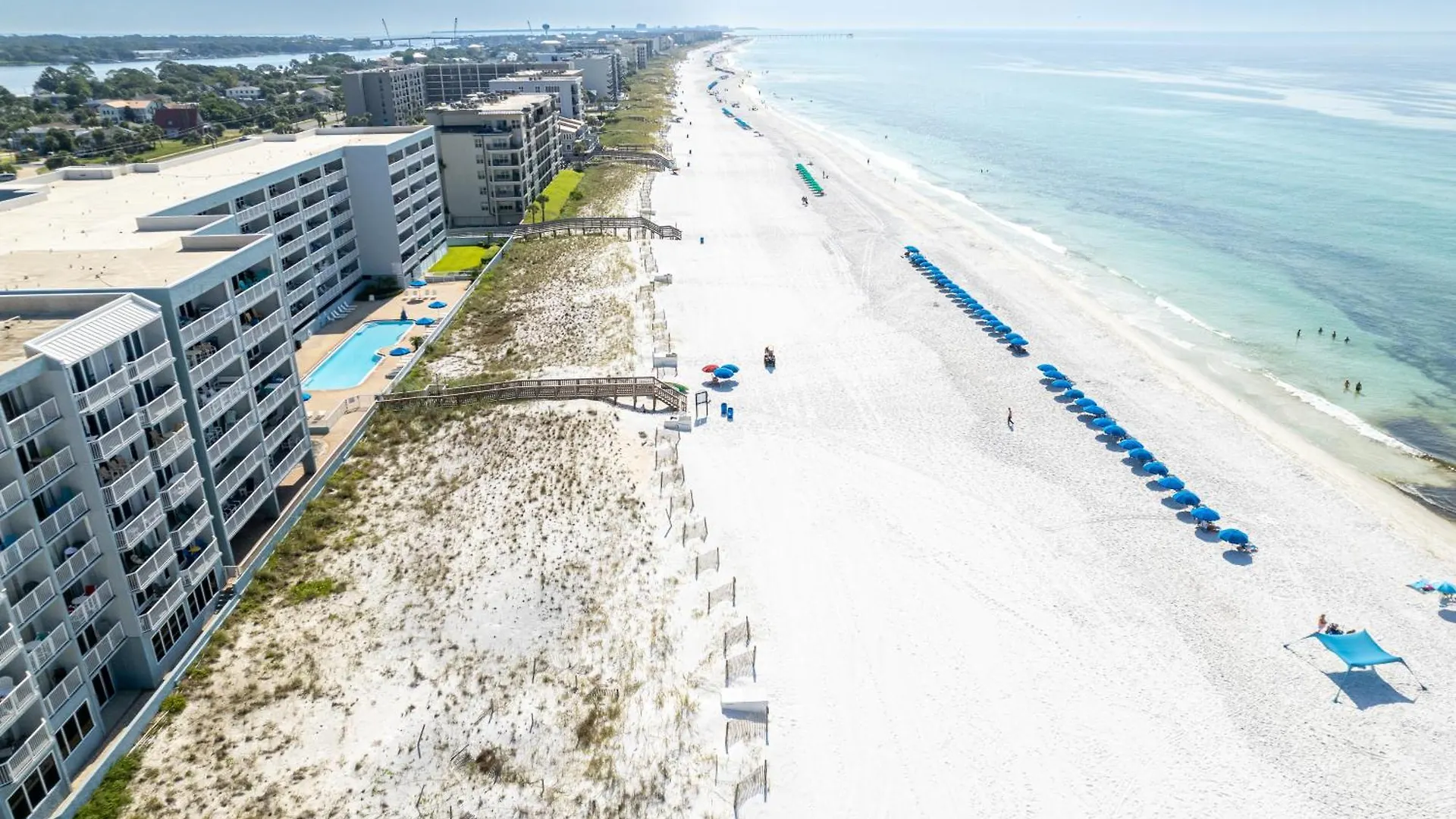 Shoreline Towers 1123- By Holiday Isle Properties Destin Apartment