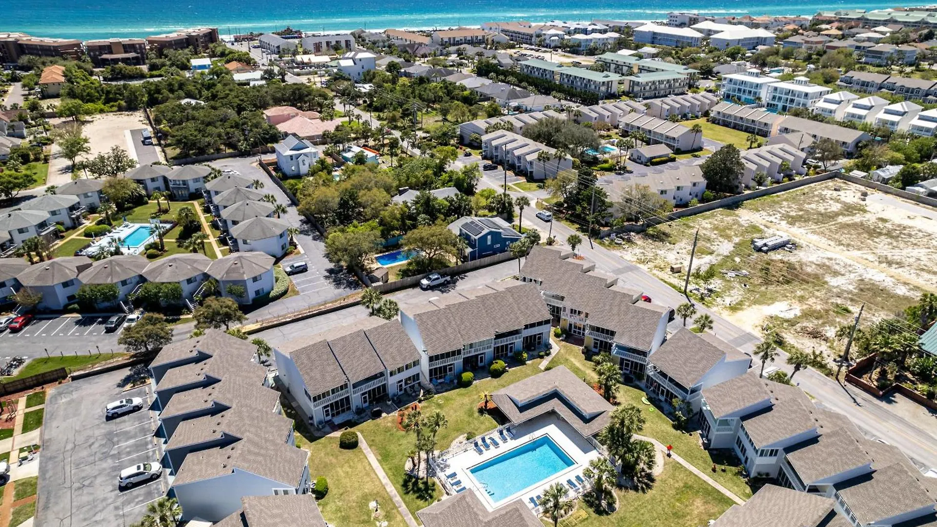 Shoreline Towers 1123- By Holiday Isle Properties Destin 0*,  United States