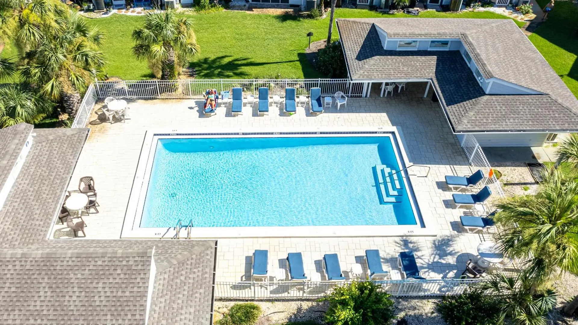 Apartment Shoreline Towers 1123- By Holiday Isle Properties Destin